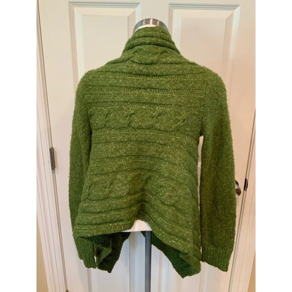 BCBG MAXAZRIA Green Rib/Cable Knit Long Sleeve Cardigan Sweater Size XS/S - Picture 7 of 10